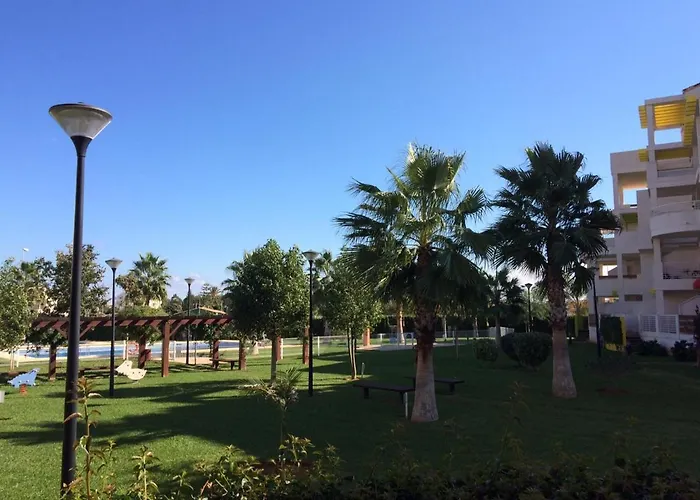 Planta Baja Playa Sol 2 *